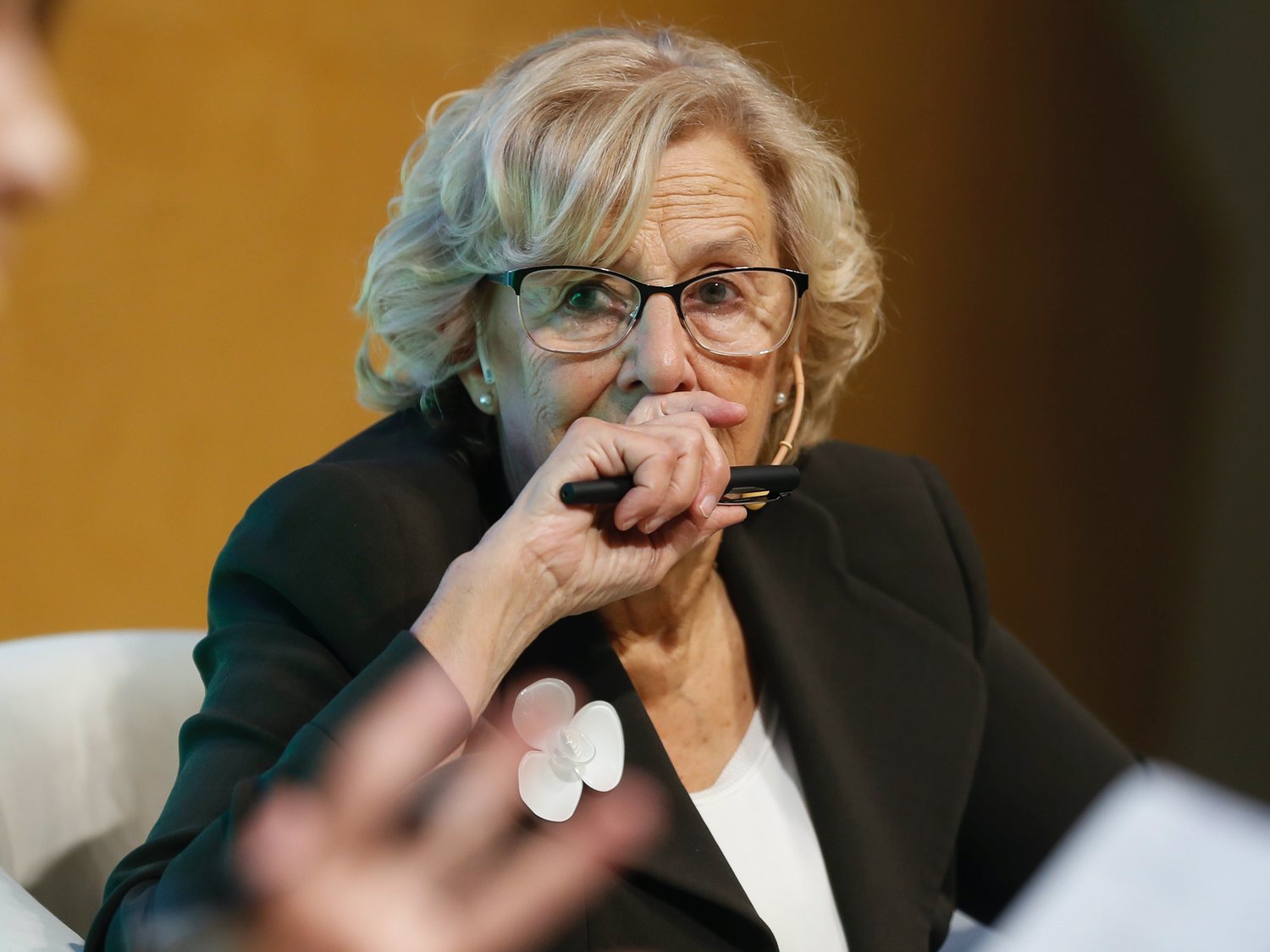 No, Manuela Carmena no tiene coronavirus, se trata de un bulo