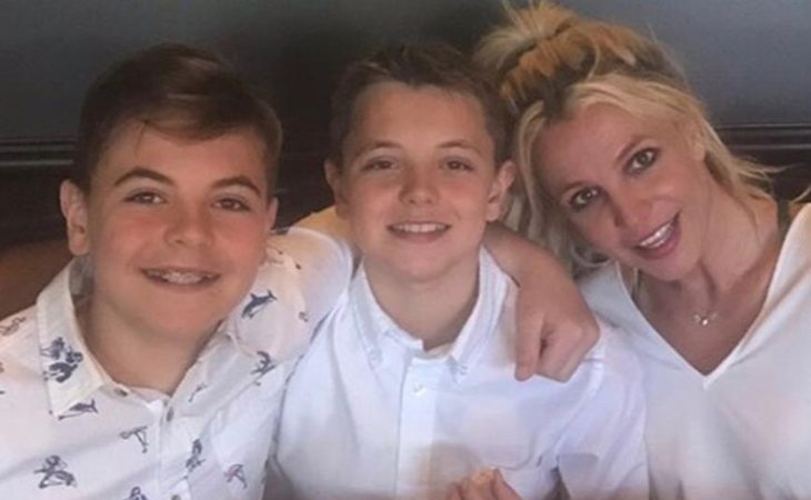 Britnety Spears junto a sus hijos