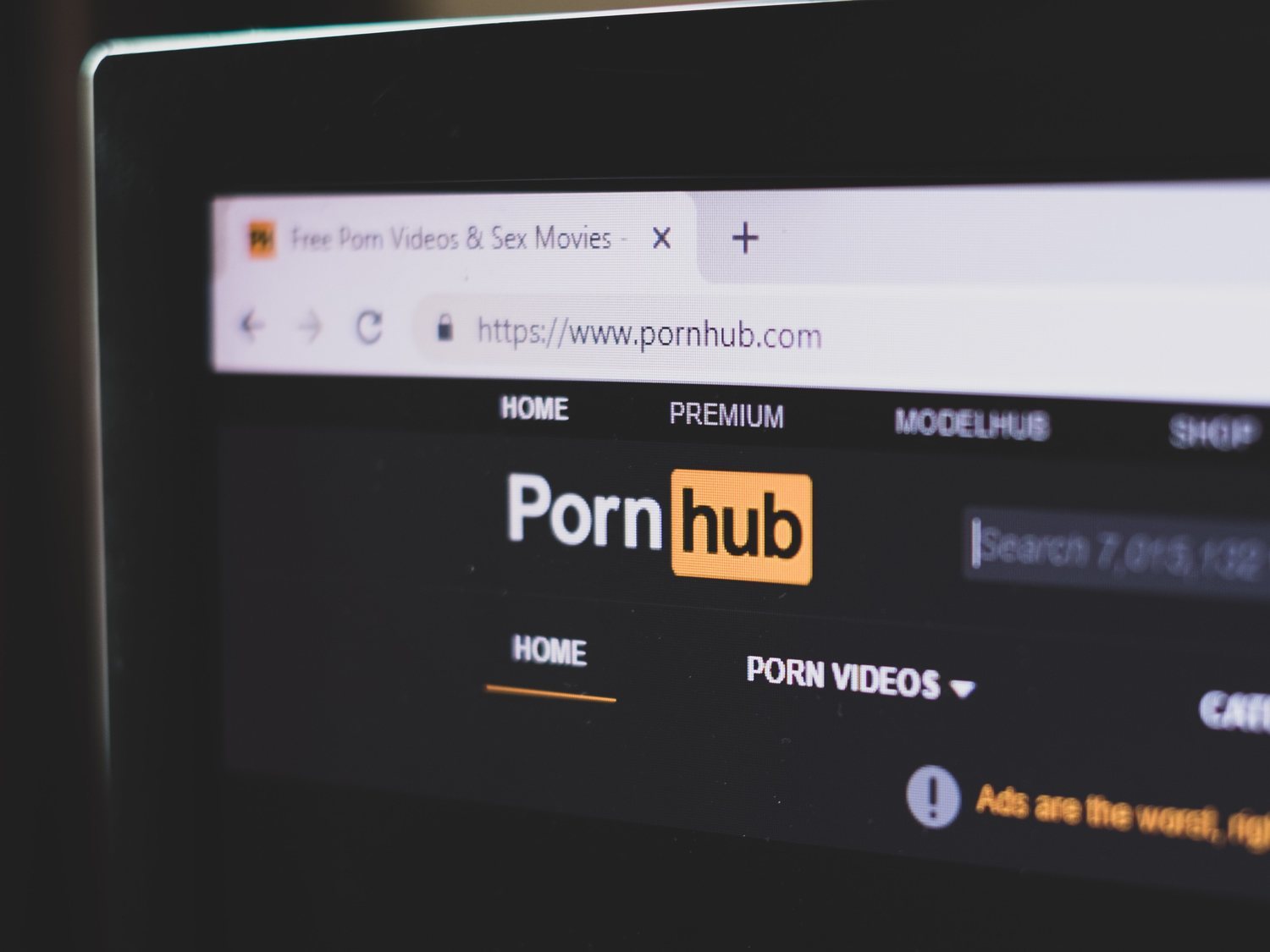 Porno contra el coronavirus: PornHub ofrece contenido gratis en Italia para que no salgan de casa