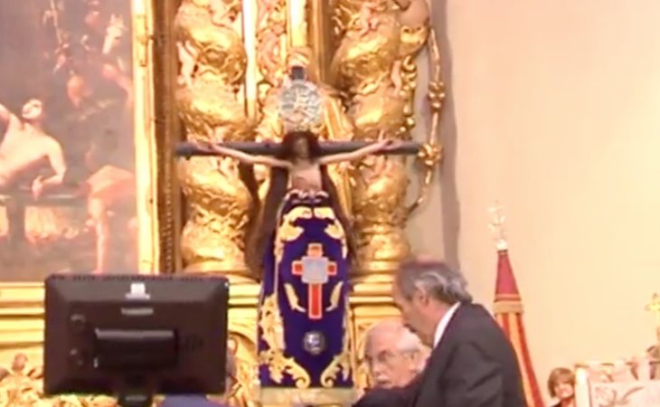 Ya sacaron la imagen del Santo Cristo para frenar la peste