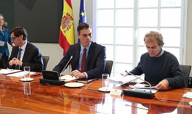 A la espera de la comparecencia donde Pedro Sánchez activará el estado de alarma. Se esperan restricciones a la movilidad de los ciudadanos