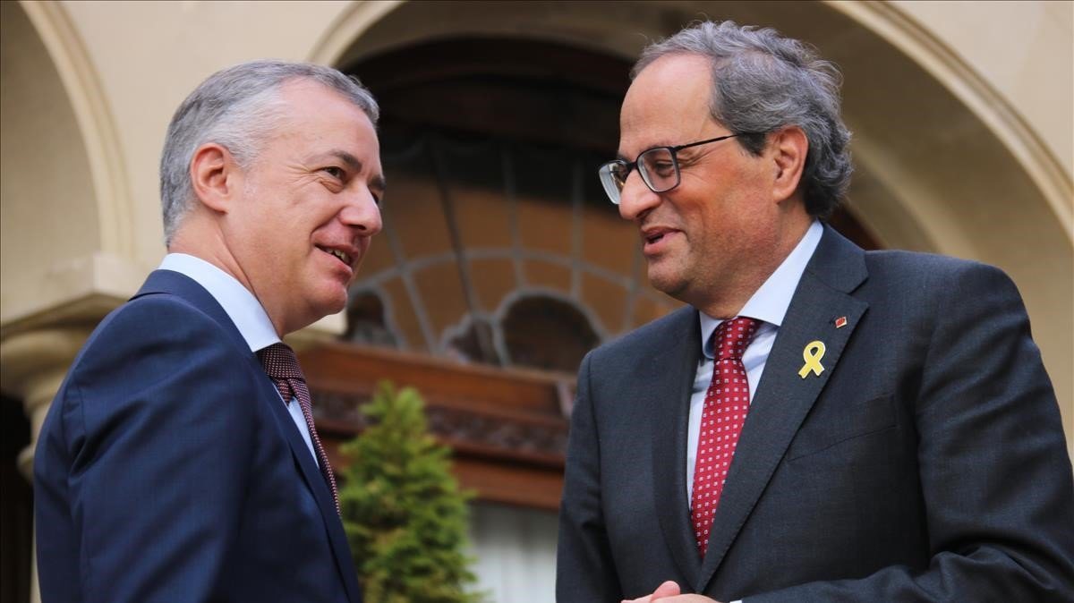 El lehendakari Íñigo Urkullu y el president de la Generalitat, Quim Torra, contrarios al estado de alarma: consideran que centraliza competencias y ...