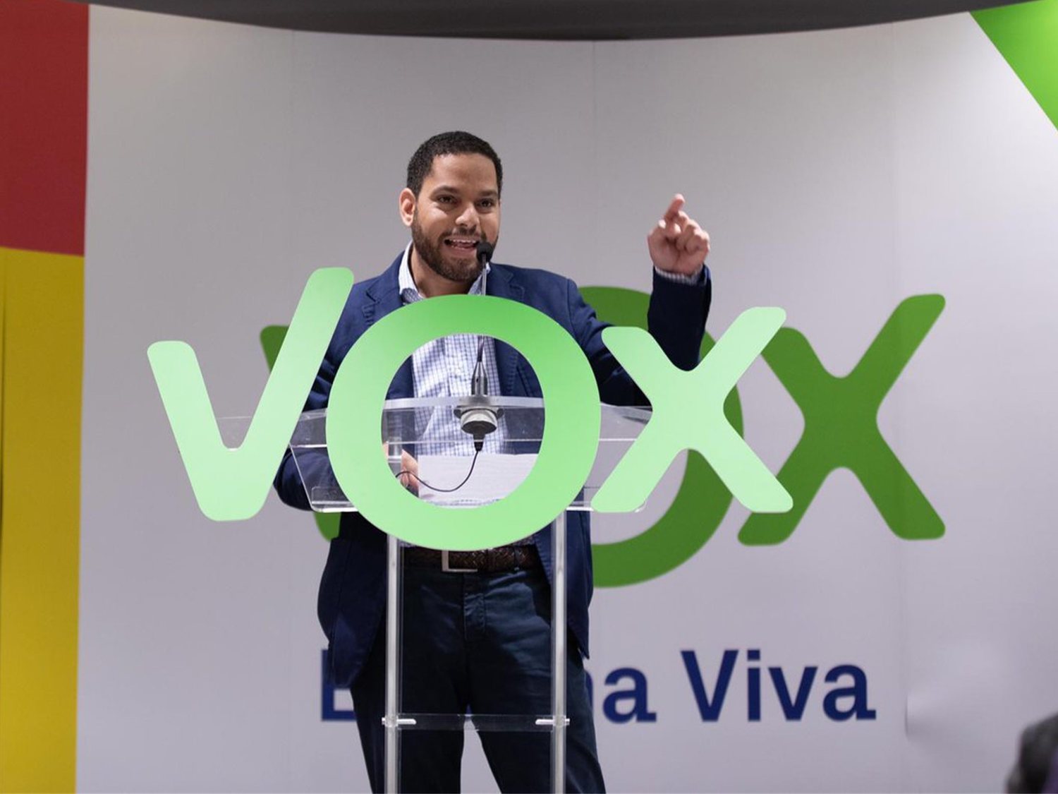 El líder de VOX Cataluña: "La sanidad universal y gratuita es una lacra"