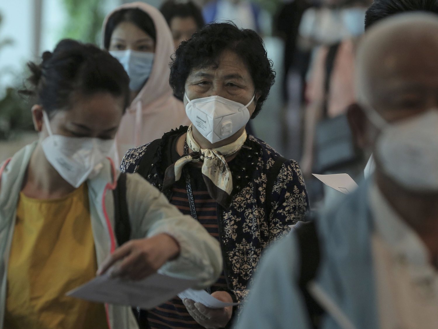 Los datos "engañosos" de China hacen temer una catástrofe peor en Europa por coronavirus