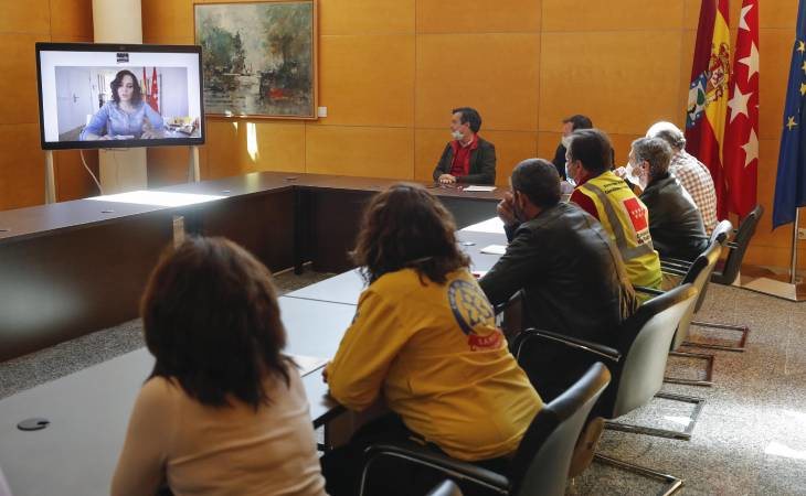 Isabel Díaz Ayuso reunida con miembros de Ifema