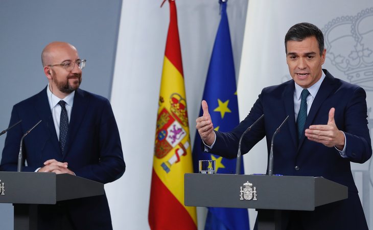 Charles Michel, presidente del Consejo Europeo, y Pedro Sánchez