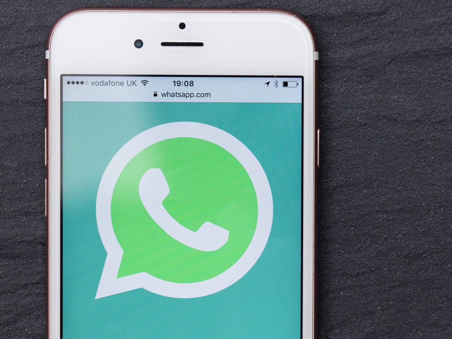 El truco de WhatsApp para cambiar la tipografía de la letra