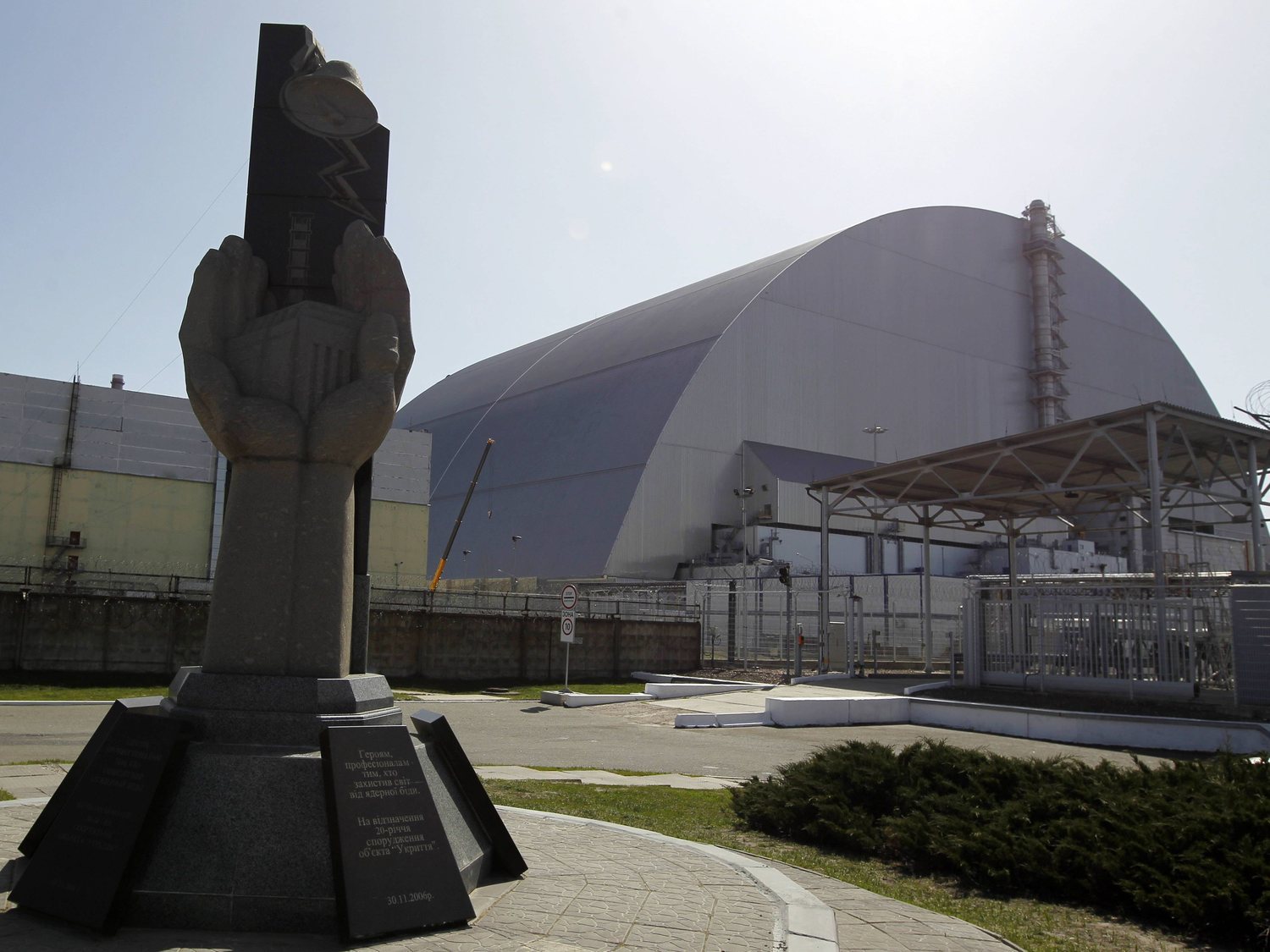 Se acerca al reactor el incendio de Chernobyl mientras se multiplica la radiación