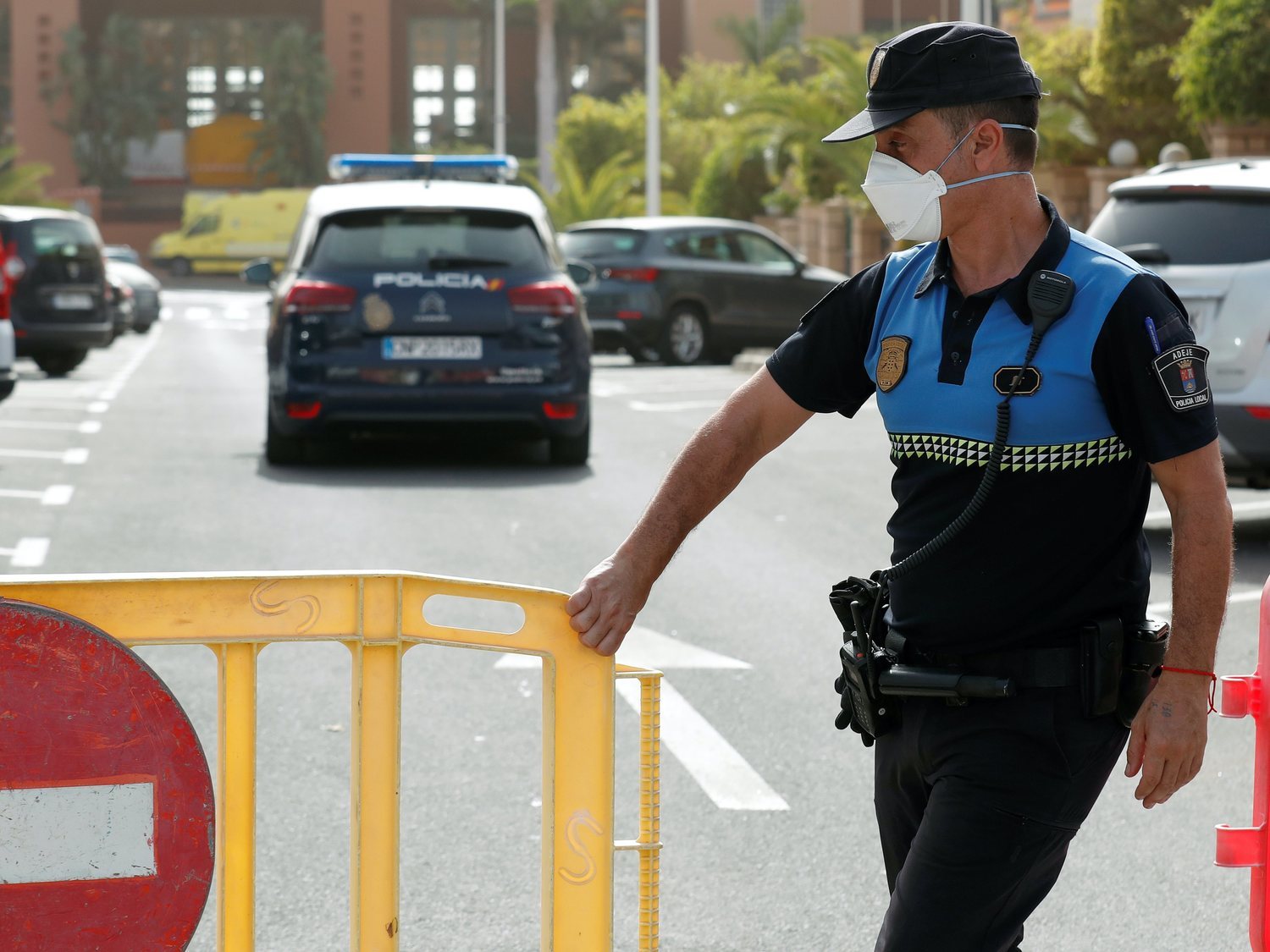 Canarias estudia empezar los desconfinamientos este mes de abril