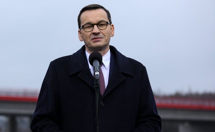 Mateusz Morawiecki quiere aprobar dos decretos de restricción de derechos aprovechando la crisis del coronavirus