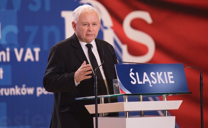 El ex primer ministro Jaroslaw Kaczynski es quien maneja realmente la línea ideológica del Ejecutivo