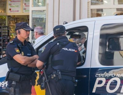 Detenido en Valencia por toser en la cara a varios agentes al grito de "¡Tengo el coronavirus!"