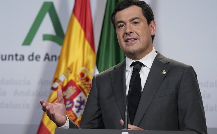 El presidente andaluz, Juanma Moreno, se atribuye la baja cifra de contagios, aunque no hay consenso entre los epidemiólogos | Junta de Andalucía