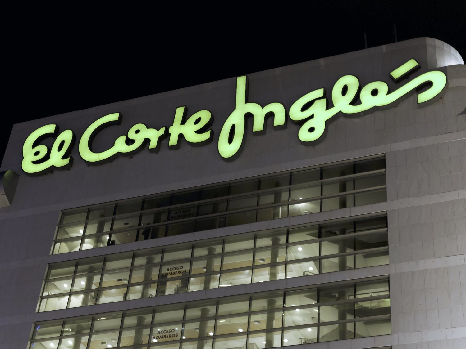 El Corte Inglés se desprende de una de sus divisiones para sobrevivir a la crisis