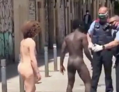Detenido un hombre desnudo en plena calle de Barcelona acusado de una agresión sexual