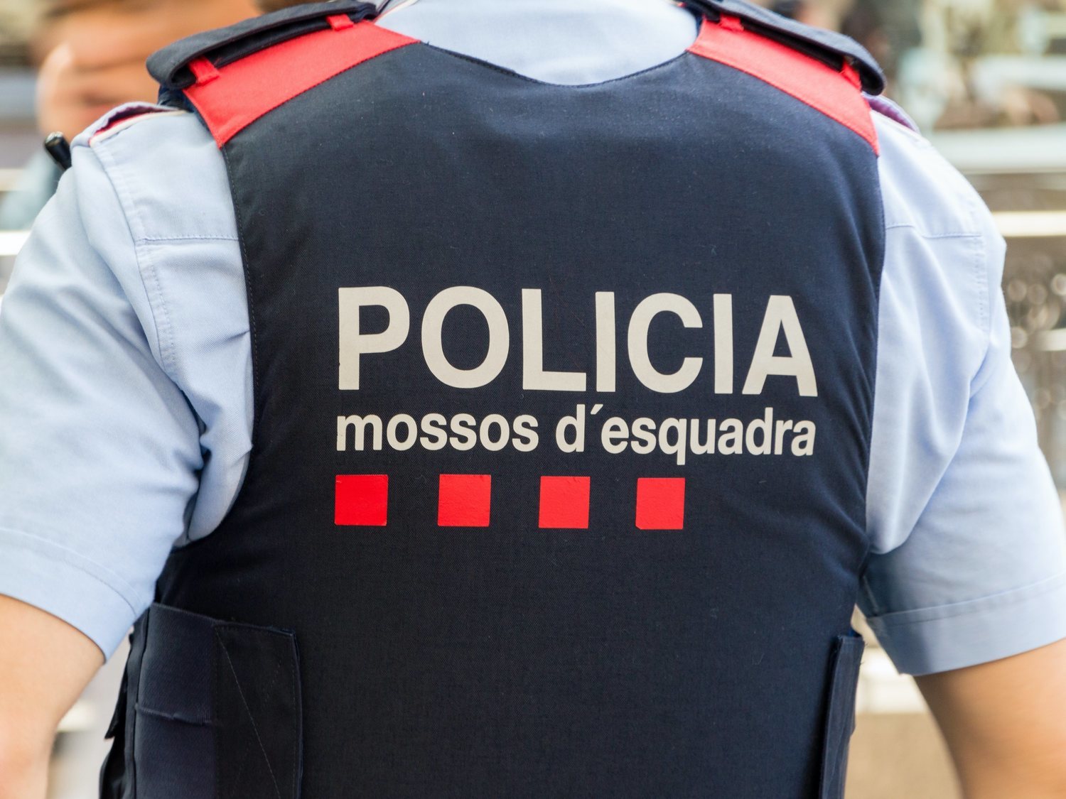 Detenido un hombre desnudo en plena calle de Barcelona acusado de una agresión sexual