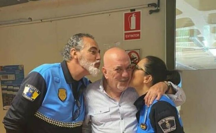 La fiesta se celebró como homenaje a un agente recién jubilado