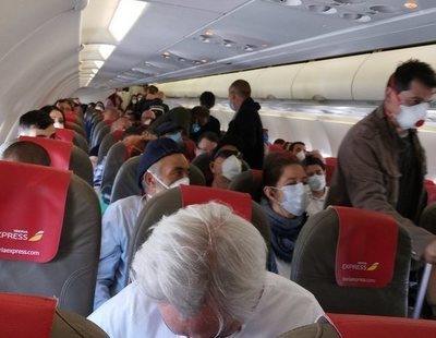 Indignación en un vuelo Madrid-Gran Canaria por la concentración del pasaje en plena pandemia