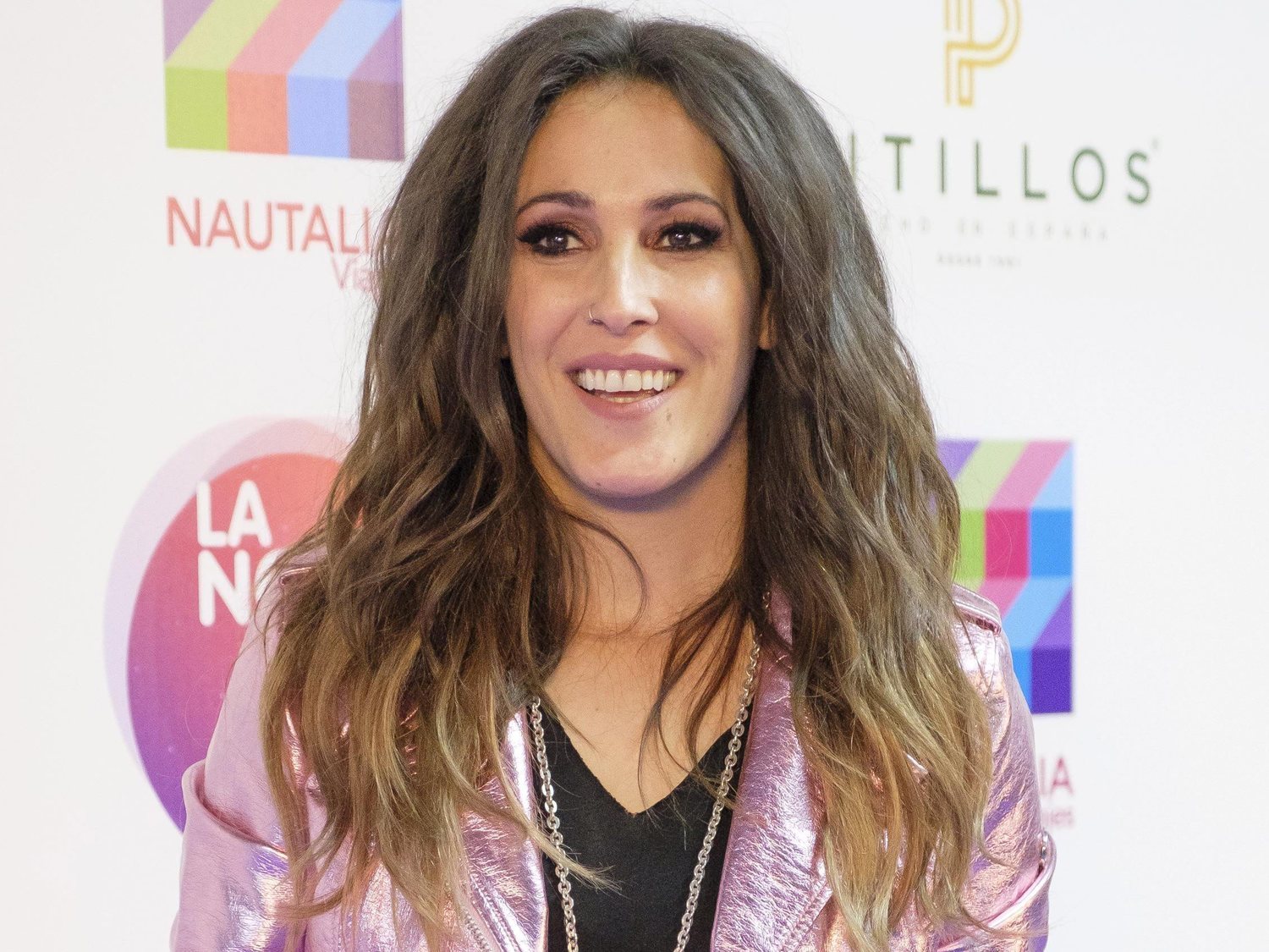 Sale a la luz la primera y única foto de Malú luciendo su tripa de embarazada