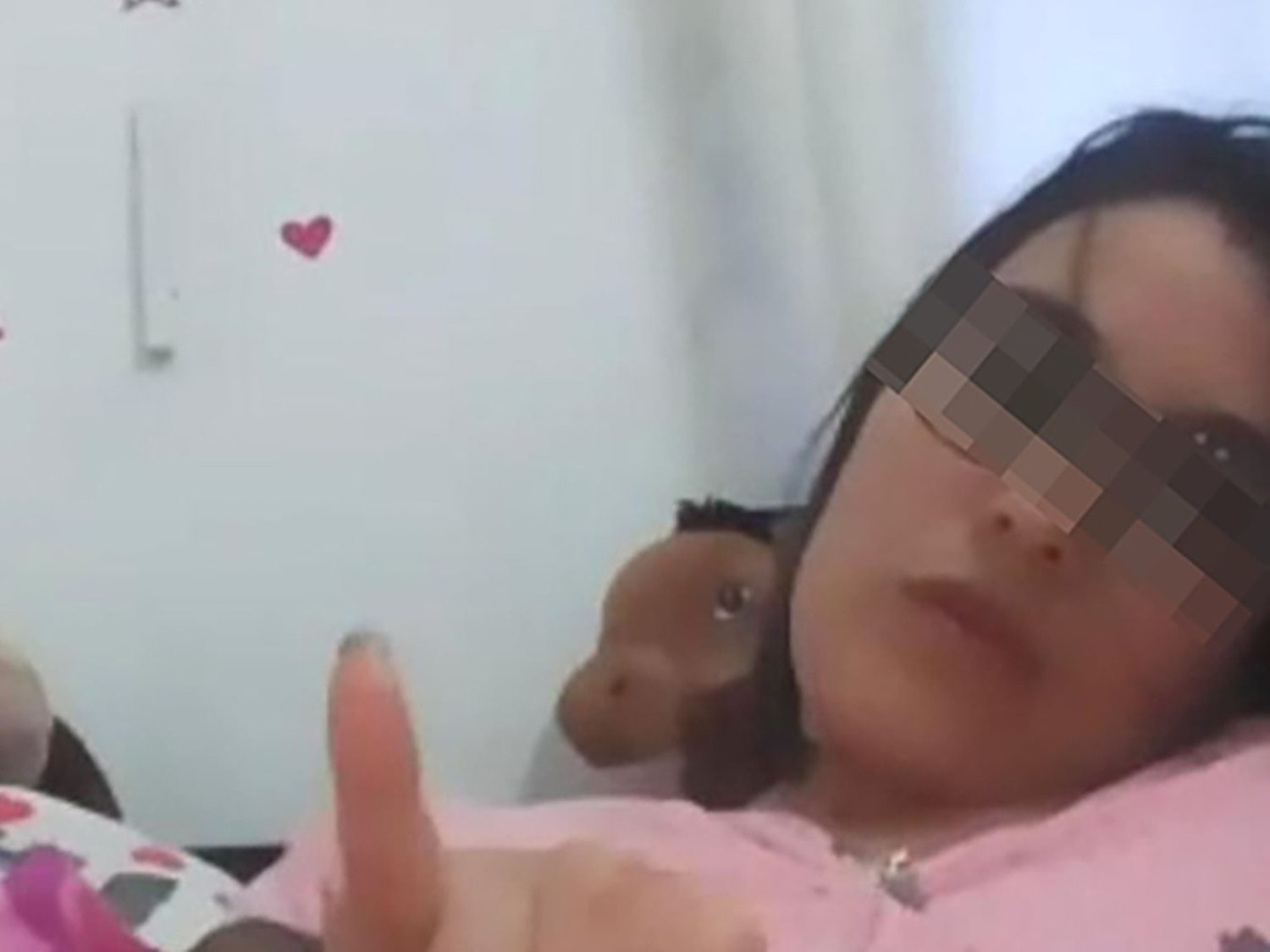 Detenida una profesora de instituto por enviar un vídeo íntimo a un alumno menor de edad