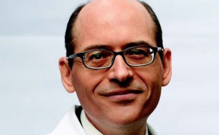 El doctor Greger pide extremar las precauciones en la industria alimentaria y eliminar las crías intensivas