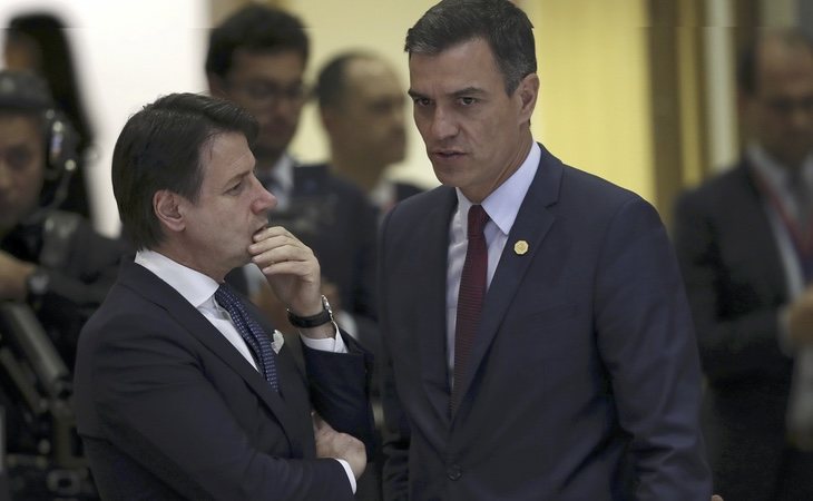 Pedro Sánchez hace frente común con Giuseppe Conte en Europa