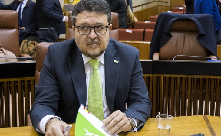 Francisco Serrano, investogado por fraude en subvenciones, se da de baja de VOX