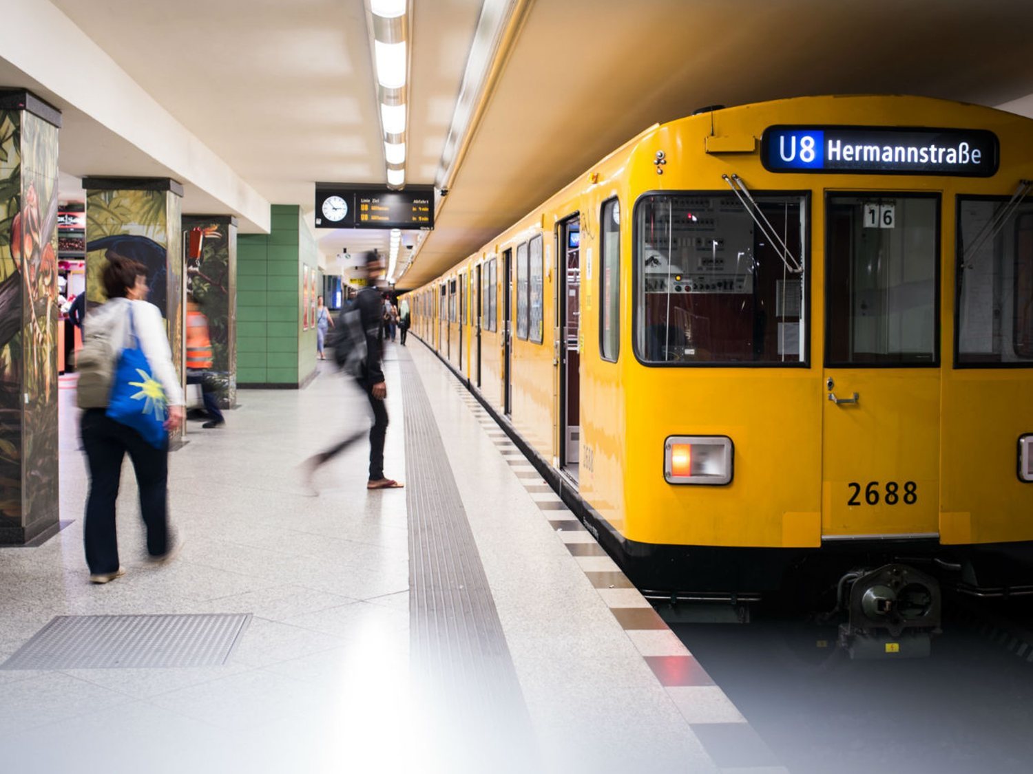 El metro de Berlín pide a sus pasajeros que dejen de usar desodorante