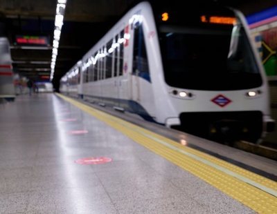 Un hombre intenta tirar a las vías del Metro a un vigilante por pedirle que se pusiera la mascarilla