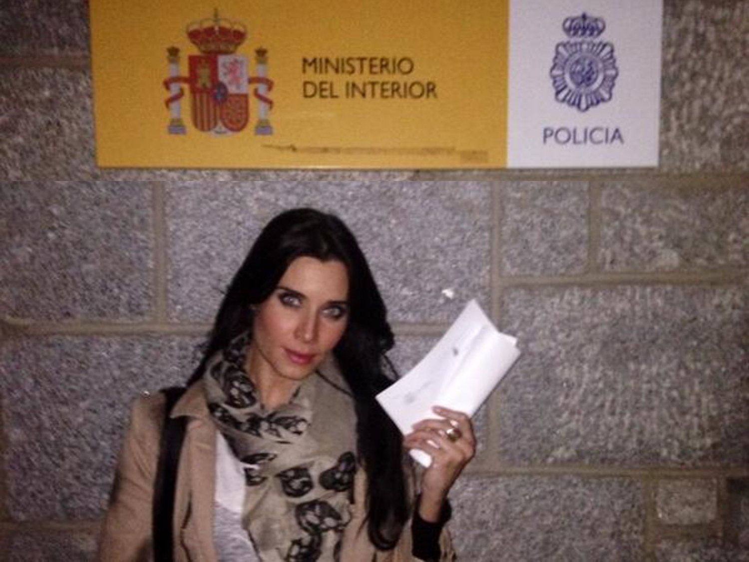 ¿Cuál es el origen del meme de Pilar Rubio con la denuncia?