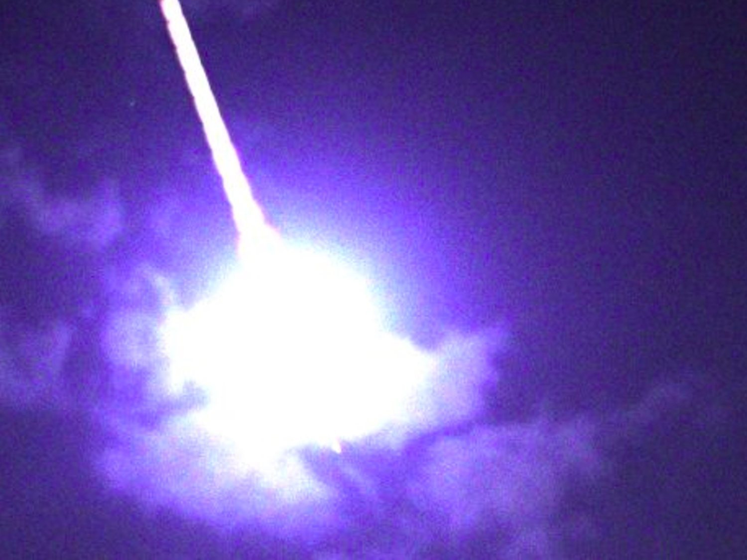 Detectan una bola de fuego gigante sobrevolando el sur de España a 220.000 km/hora