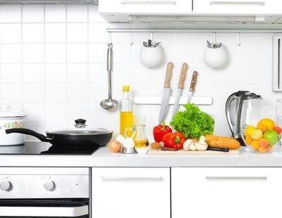 Los 6 errores más comunes que cometemos en la cocina, según los nutricionistas