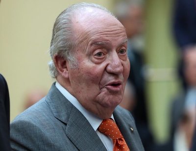 El rey Juan Carlos comunica a Felipe VI que abandona España