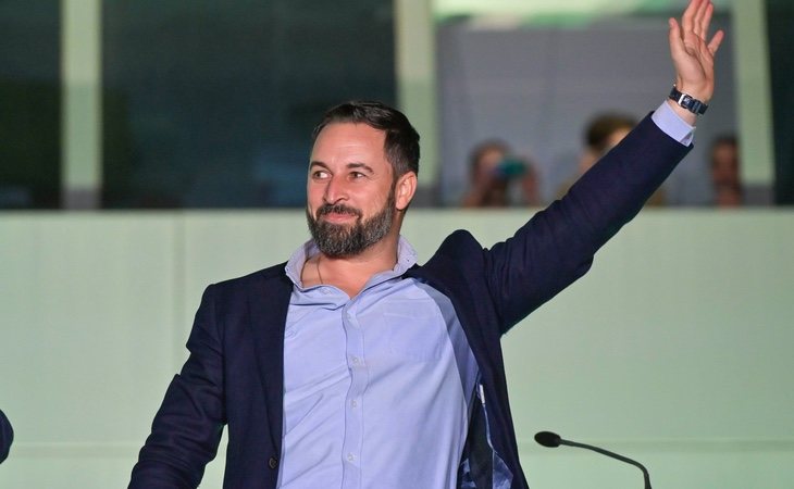 Abascal pretende canalizar el descontento que generará la crisis económica agitando la calle