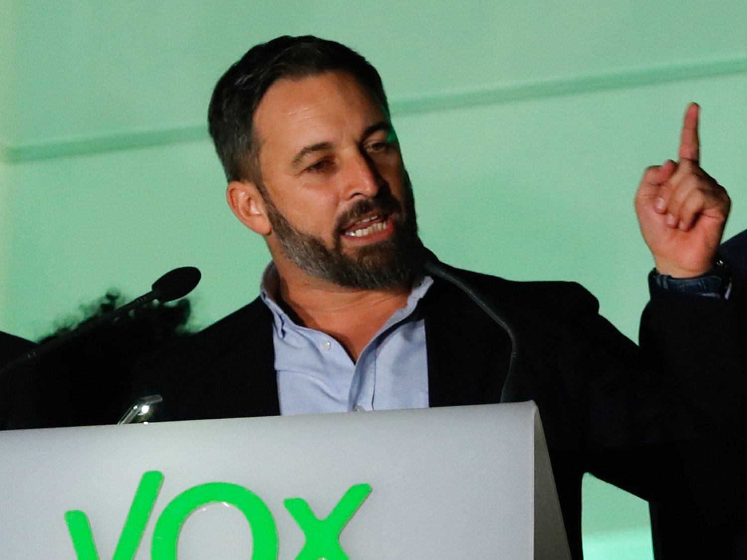 Abascal amenaza con un 'otoño caliente' para expulsar al Gobierno de PSOE y Unidas Podemos