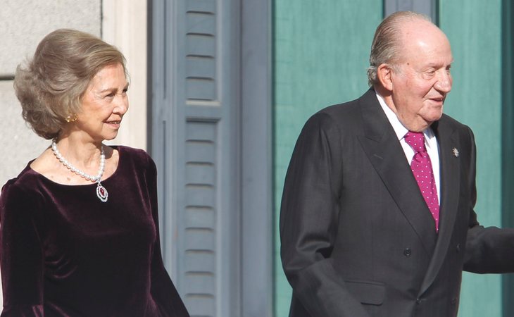 La reina Sofía solo siente indeferencia por el rey Juan Carlos