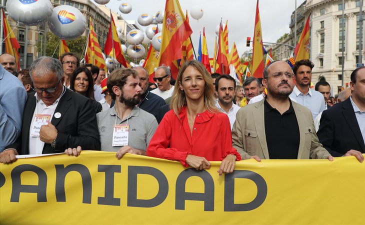 Cayetana Álvarez de Toledo en la manifestación del Día de la Hispanidad en Barcelona