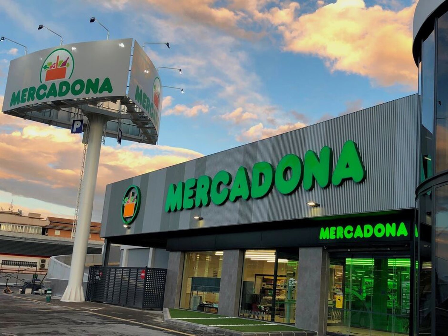 69.000 euros de sueldo con contrato fijo: las ofertas de empleo de Mercadona para su nueva sección