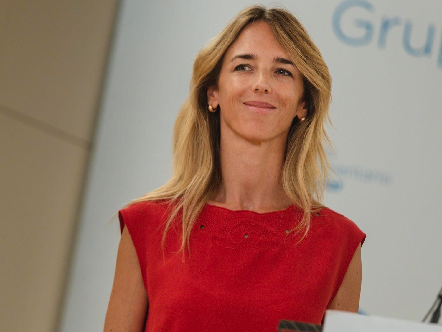 Cayetana Álvarez de Toledo se abre un canal de Youtube y empieza a cargar contra el PP