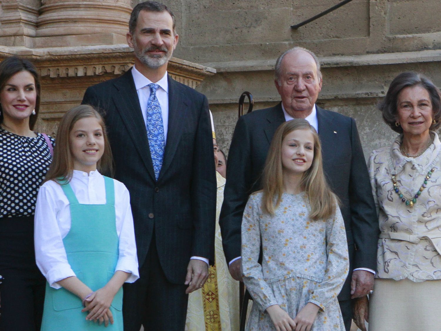 El CIS no preguntará sobre la monarquía porque "no interesa" a los españoles, según Tezanos