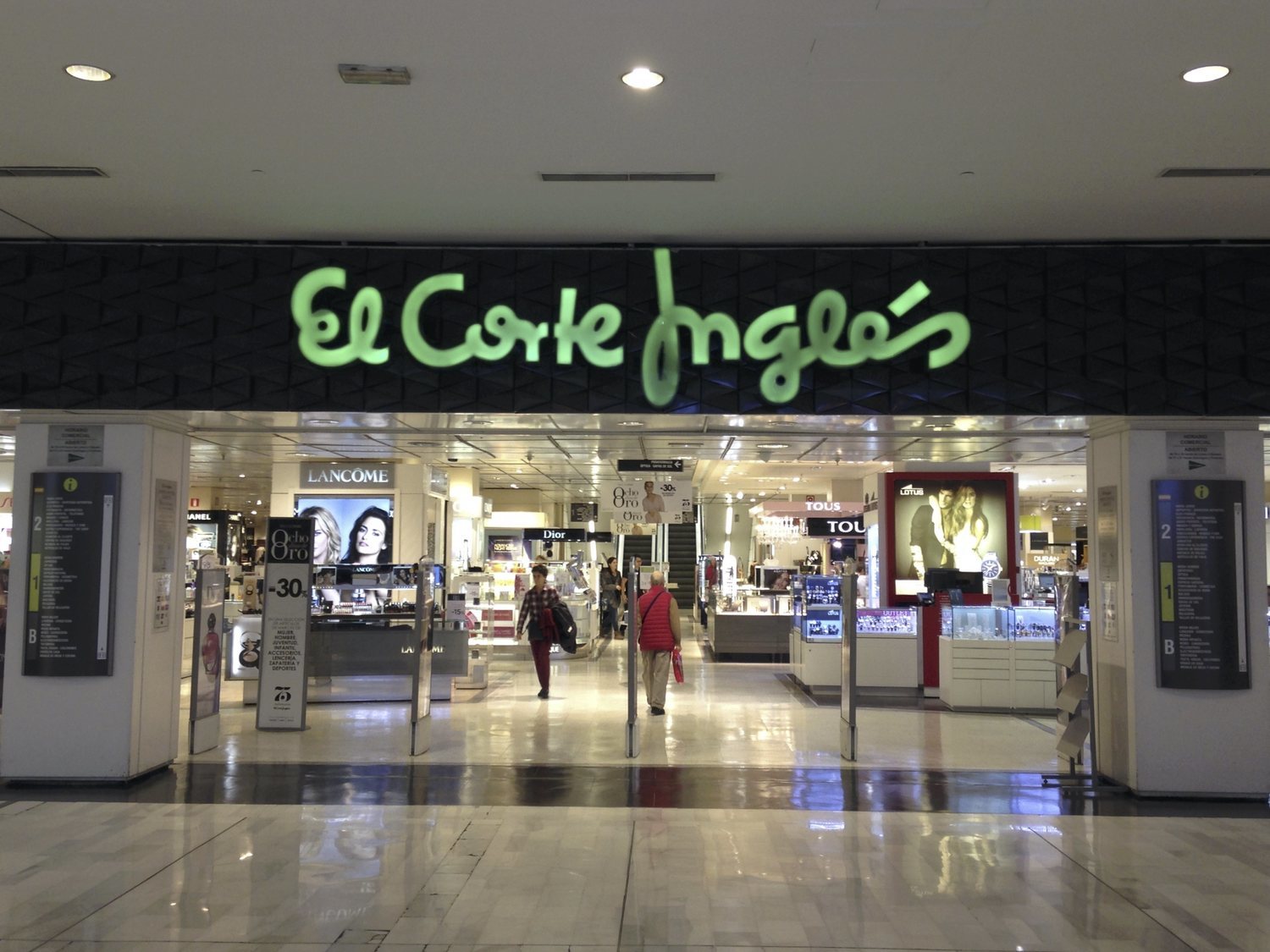 Oleada de cierres en El Corte Inglés: clausura 250 tiendas de esta popular división