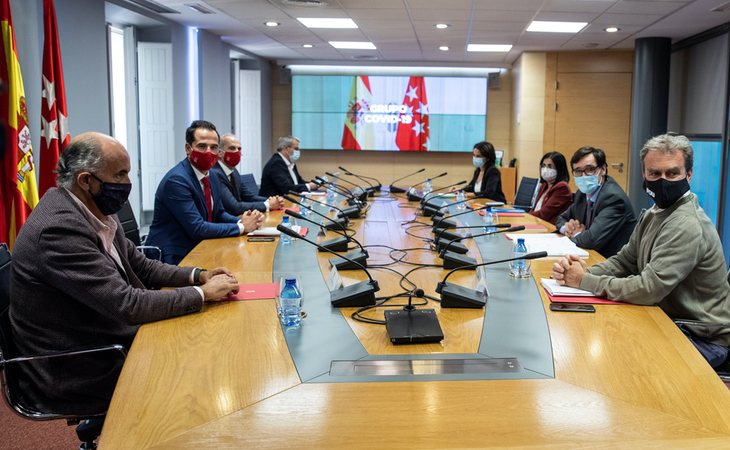 Reunión del Grupo Covid-19 en Madrid entre el ministro de Sanidad, Salvador Illa;  el director del Centro de Coordinacion de Alertas y Emergencias Sanitarias, Fernando Simon; la ministra de Política Territorial, Carolina Darias; el vicepresidente de la Comunidad de Madrid, Ignacio Aguado; y el consejero de Sanidad en la Comunidad de Madrid, Enrique Ruiz Escudero