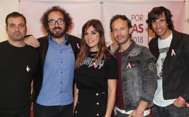 La Oreja de Van Gogh con Leire Martínez, su vocalista, en el centro