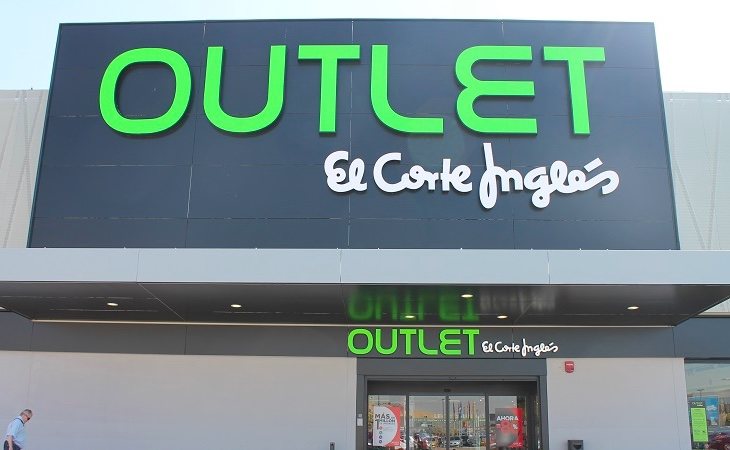 El centro reabrirá como un outlet, con el que pretende competir con firmas como Primark