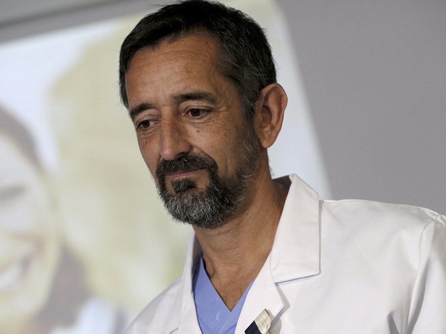 Un prestigioso neurocientífico desmonta al doctor Cavadas: "Es un irresponsable"