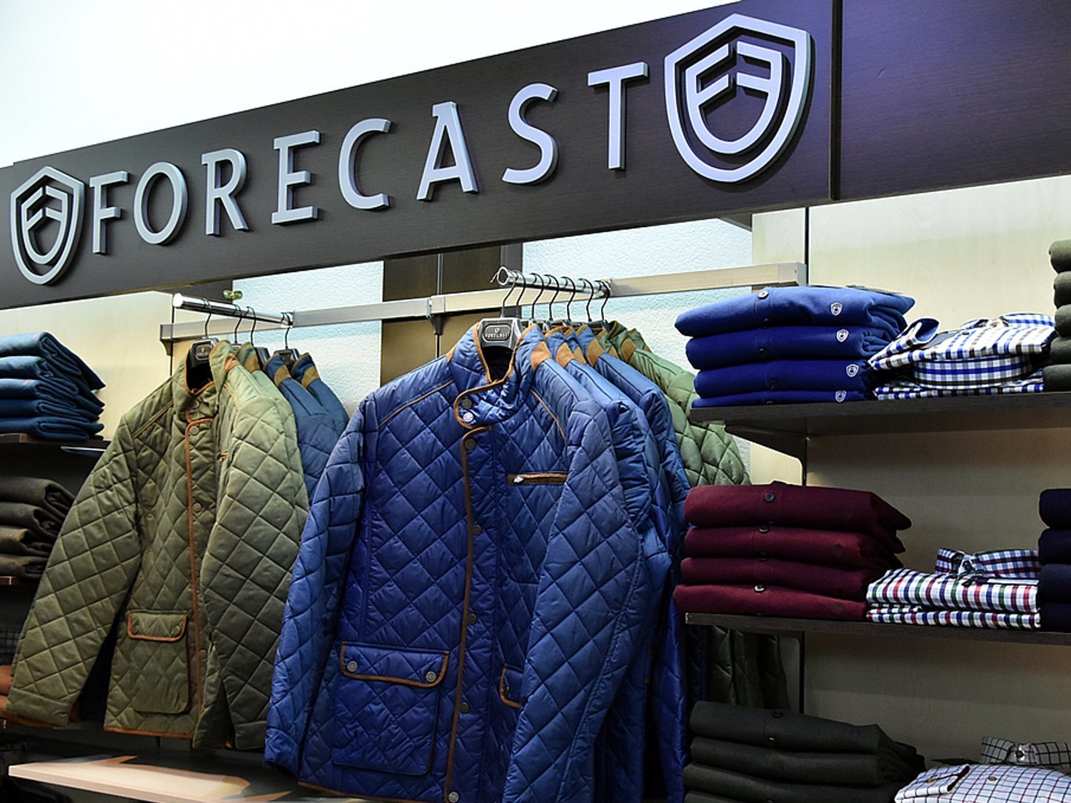La firma moda Forecast quiebra: presenta concurso y sus tiendas - Replicantes
