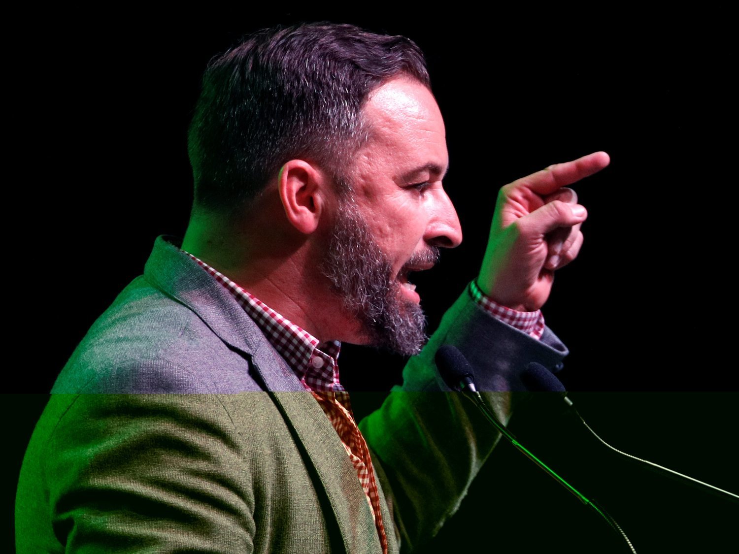 Abascal sigue sin declarar en el Congreso su lujoso chalé de 736.000 euros de hipoteca