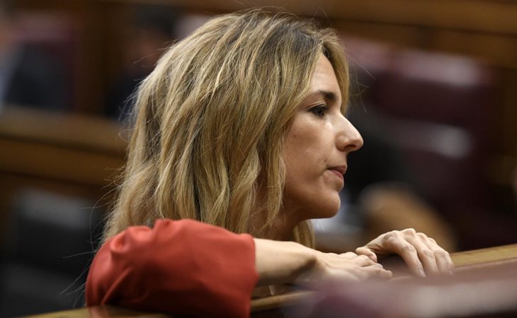 Cayetana Álvarez de Toledo finalmente no rompe la disciplina de voto del PP y vota 'NO' a la moción de censura de VOX