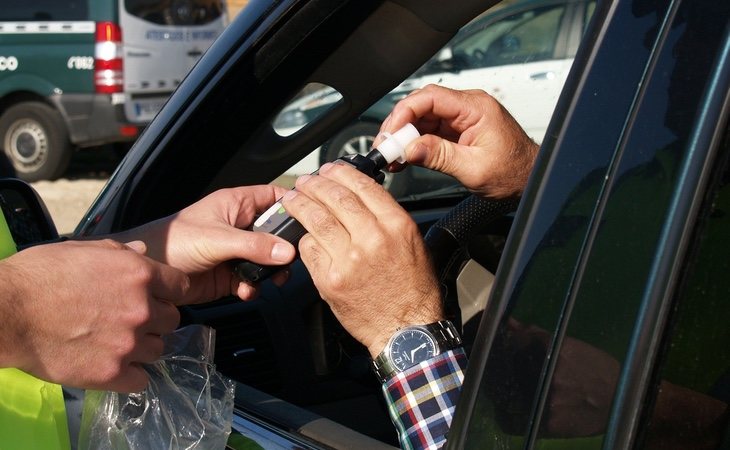 El acusado dio positivo en el control de alcoholemia, pero asegura que había bebido posteriormente