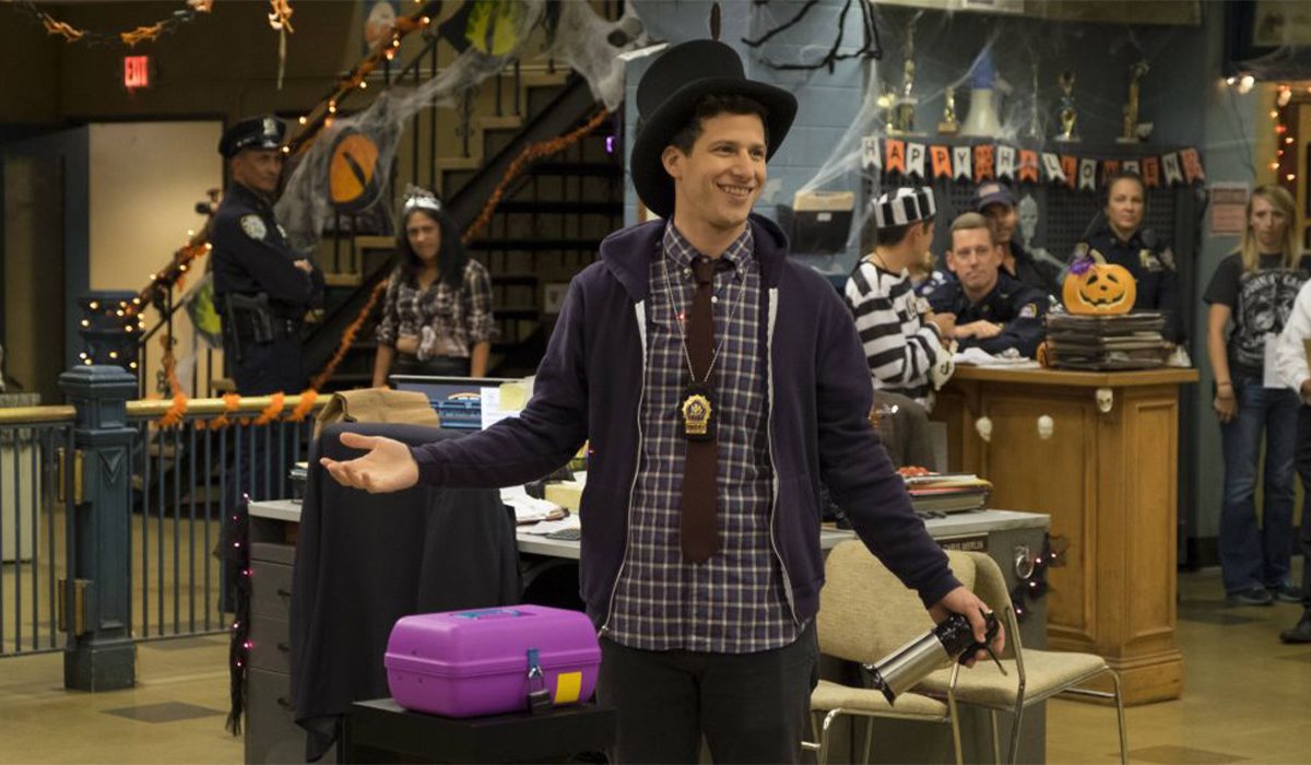 Jake se enfrenta en la apuesta de Halloween en 'Brooklyn Nine-Nine'